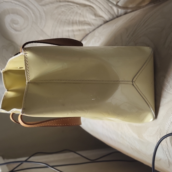 Tote - Picture 2 of 12